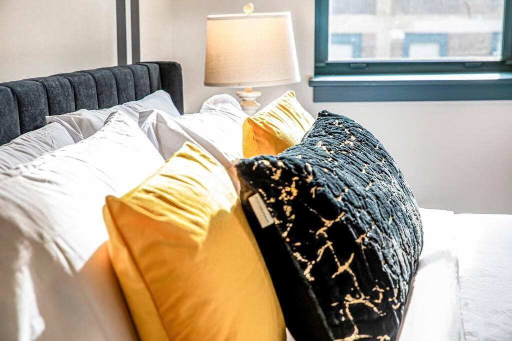 Heart Of Dt With Free Pool & Steam Plus Gym Luxe 812 Cleveland Eksteriør billede
